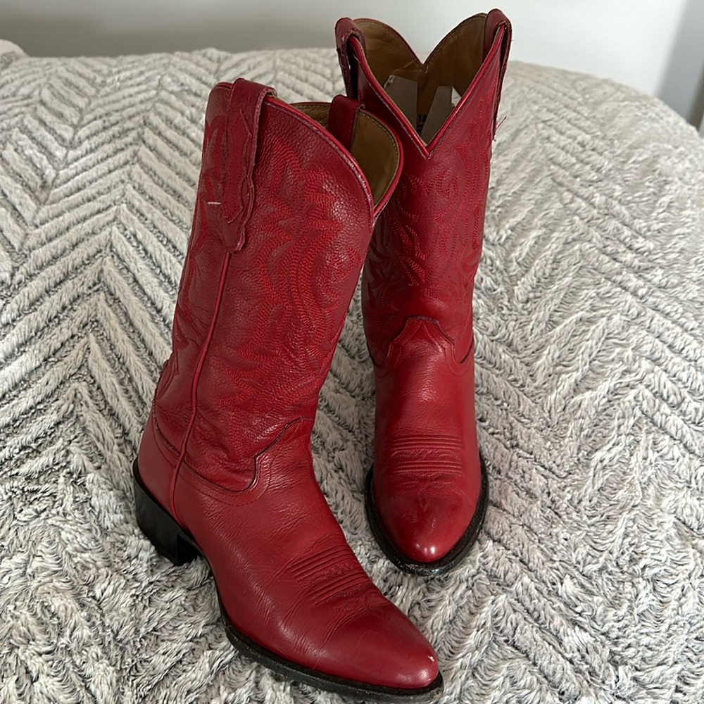 Shyanne red cowboy boots 8